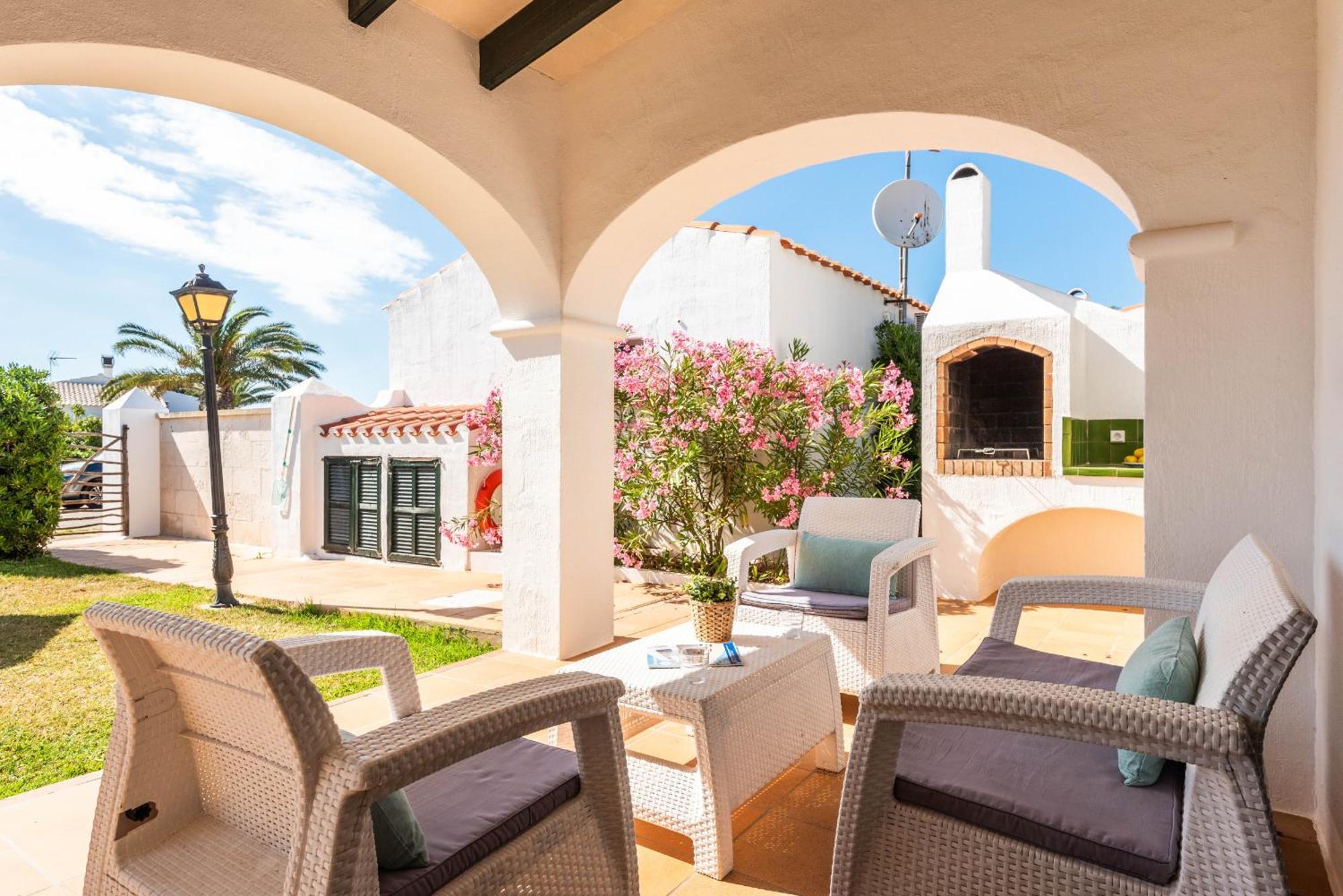 Villas Begonias Cala'N Bosch  Exterior photo